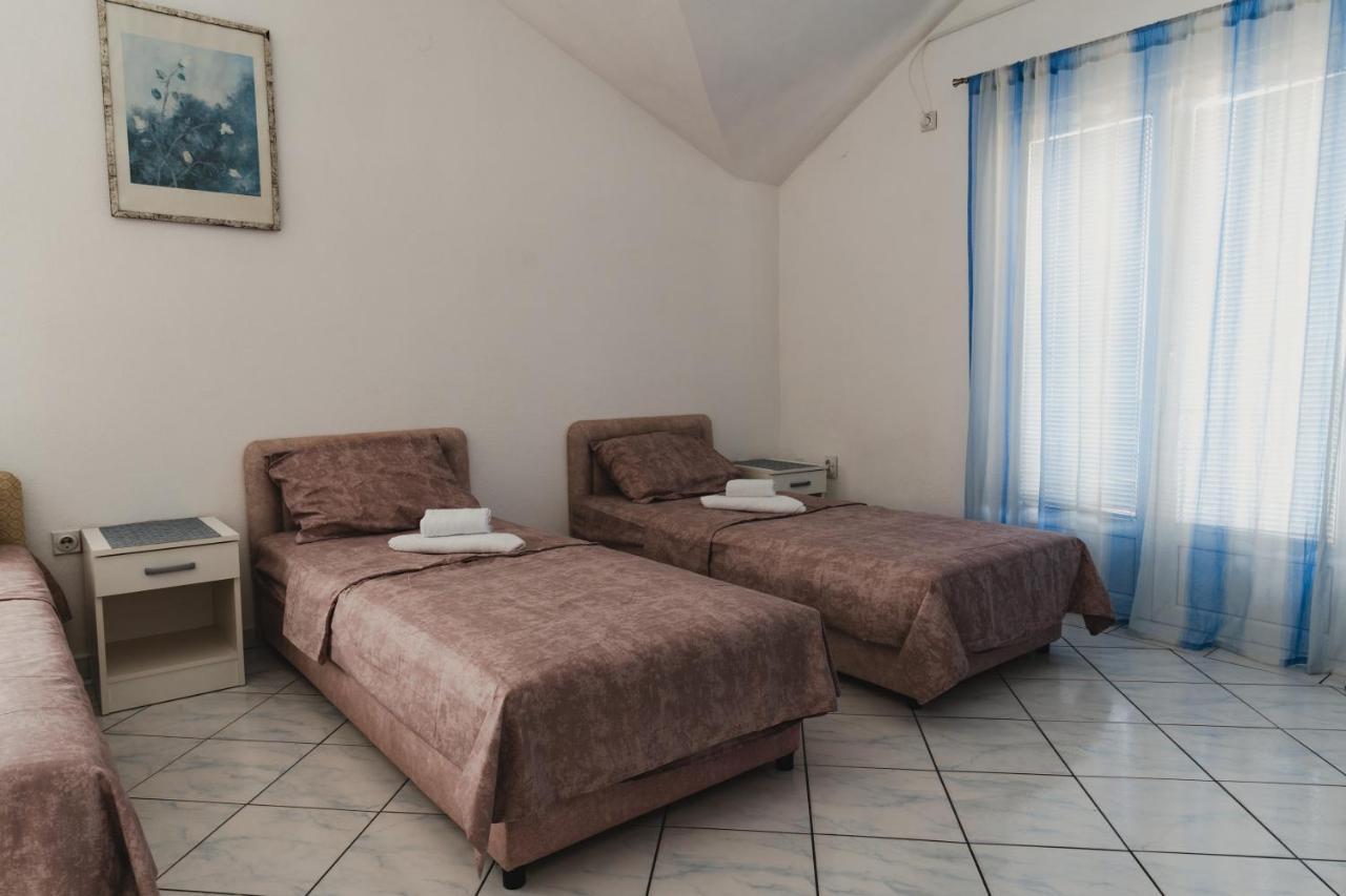 Apartments Djukic Tivat Eksteriør billede