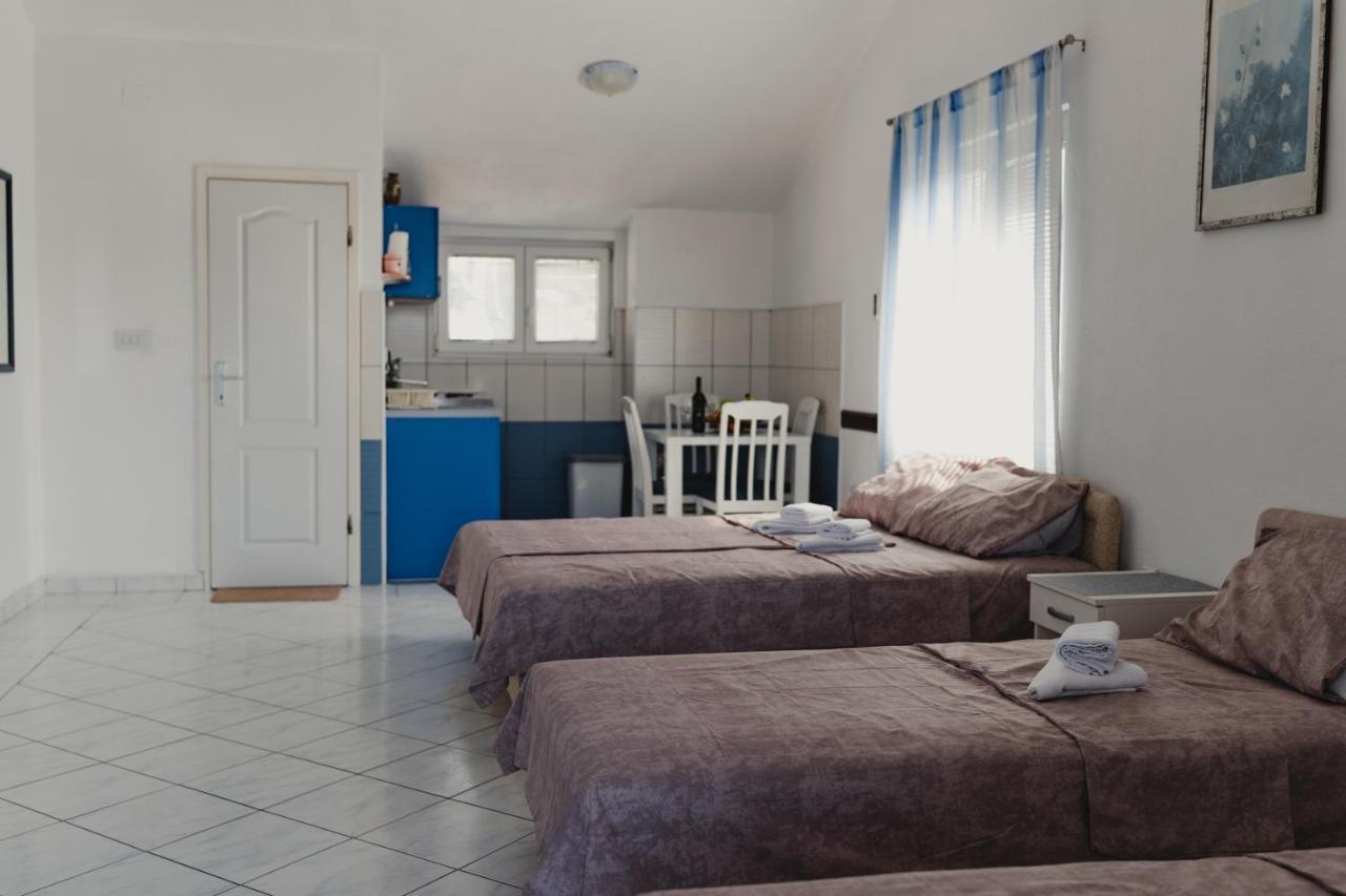 Apartments Djukic Tivat Eksteriør billede
