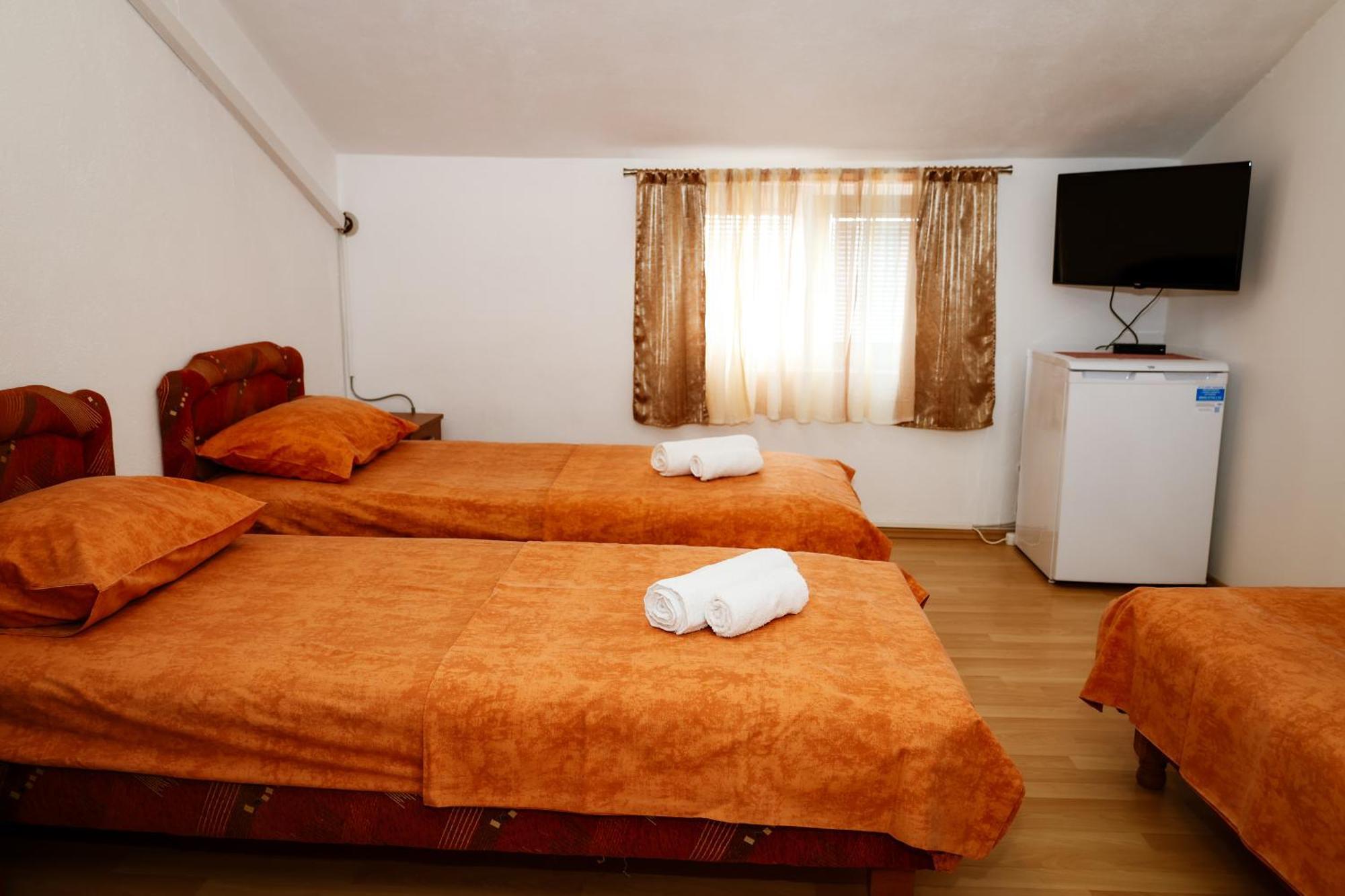 Apartments Djukic Tivat Eksteriør billede