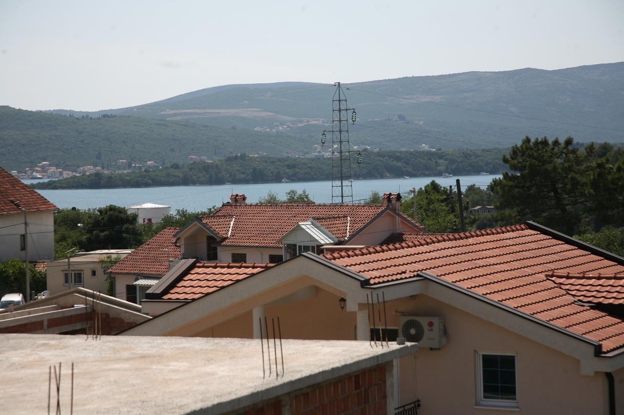 Apartments Djukic Tivat Eksteriør billede